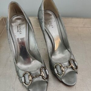 Gucci Guccisimma Silver Horsebit Metal Heel Open-Toe Pump